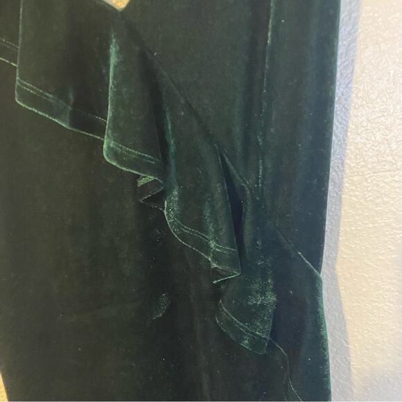 Lovers + Friends Ella Green Velvet Ruffle Mini Dress Size Medium - Picture 10 of 13